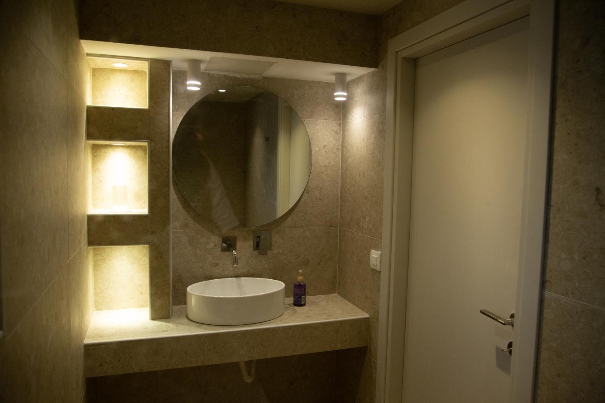 Νεακιτοσ Luxury Apartments ニキティ エクステリア 写真
